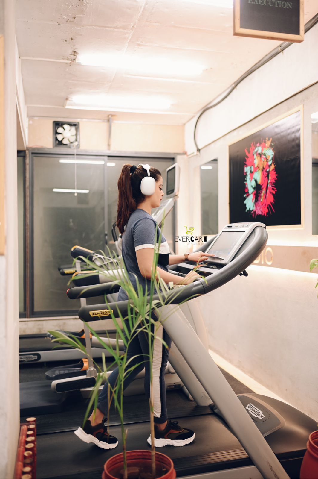 Immerse yourself in unparalleled comfort and audio quality with Aspor headphones. Experience 20 hours of uninterrupted listening pleasure with rich, 3D surround sound."